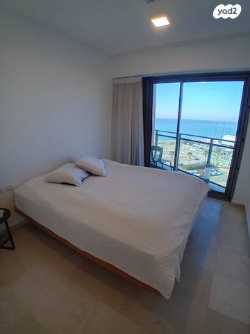 דירה, השונית, מרינה, הרצליה