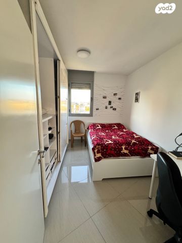 דירה, גוש עציון, באר שבע