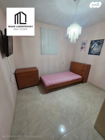 דירת גן, נאות הדרים (חבצלת הצעירה), קרית עקרון