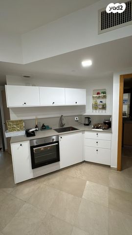 דירה, השונית, מרינה, הרצליה