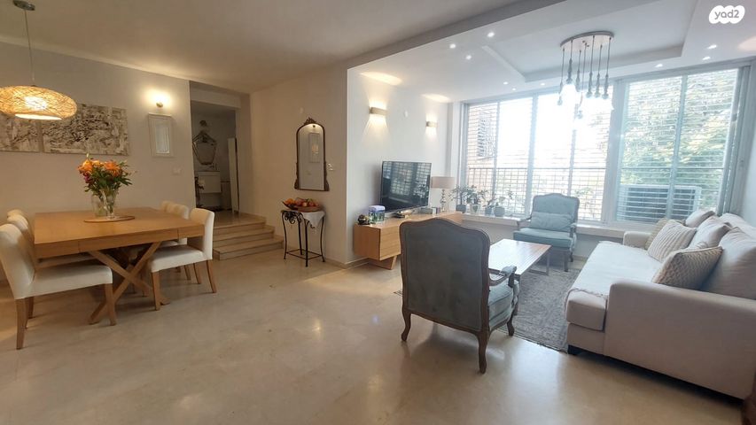 דירה, ג' / מרכז מזרח העיר, רחובות