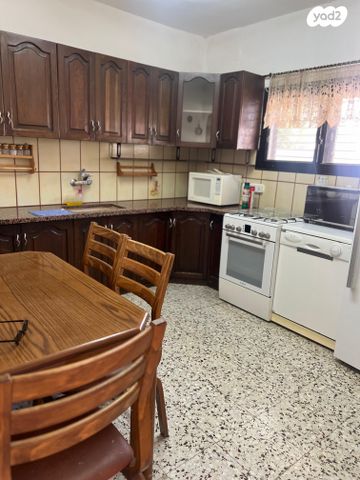 בית פרטי/ קוטג', חומה ומגדל, שכונה ג', באר שבע