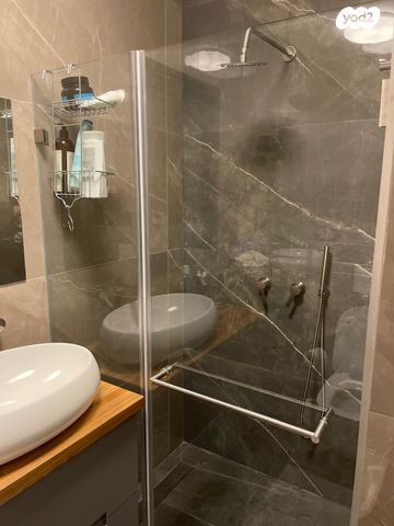 גג/ פנטהאוז, הנרי קנדל, העיר העתיקה, רמב"ם, דרום, באר שבע