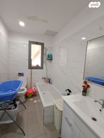 דירה, סחלב, הכלניות, שדרות