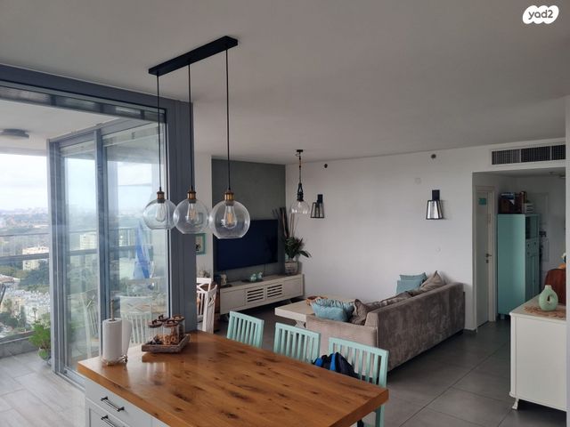 דירה, חרות, רמת גן