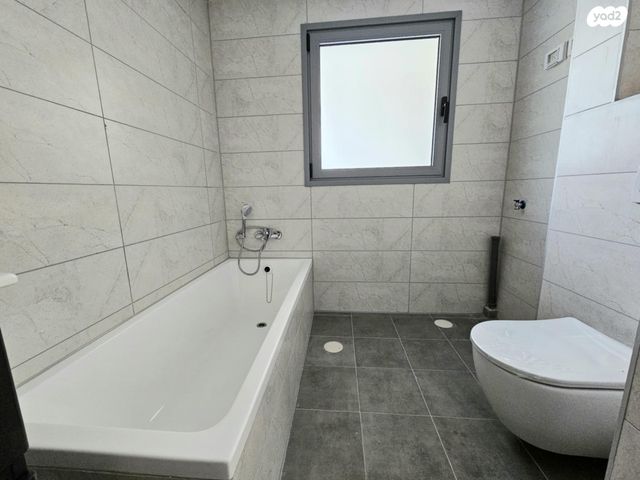 דירה, חכמי אתונה, שפירא, תל אביב יפו