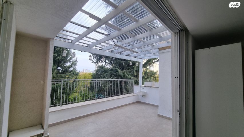 דופלקס, אריה דולצ'ין, גבעתי, רחובות