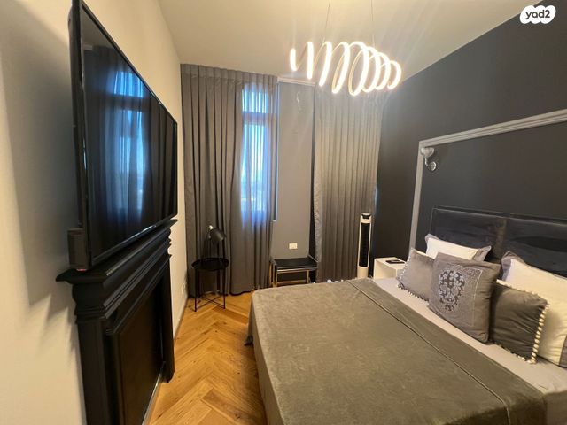 גג/ פנטהאוז, דבורה עומר 2, רעננה