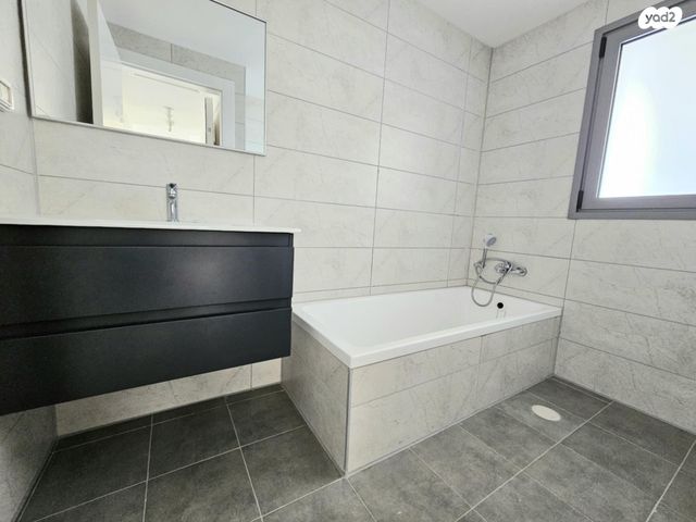 דירה, חכמי אתונה, שפירא, תל אביב יפו