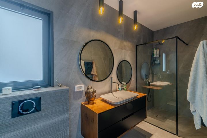 גג/ פנטהאוז, רמות רמז, חיפה