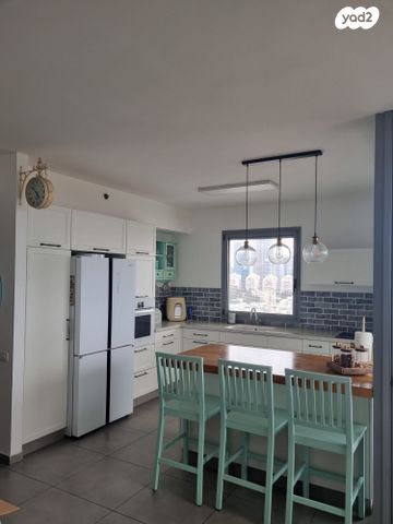 דירה, חרות, רמת גן