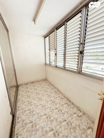 דירה, מעפילי אגוז 42, נווה חן, תל אביב יפו