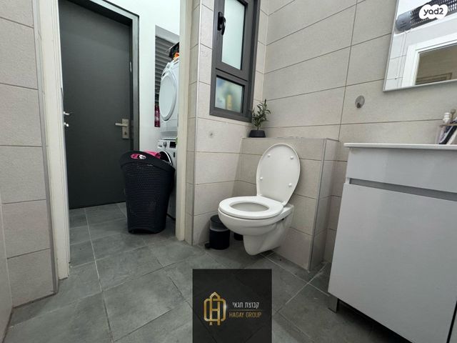 דירת גן, יצחק אבינו 1, אחיסמך, לוד