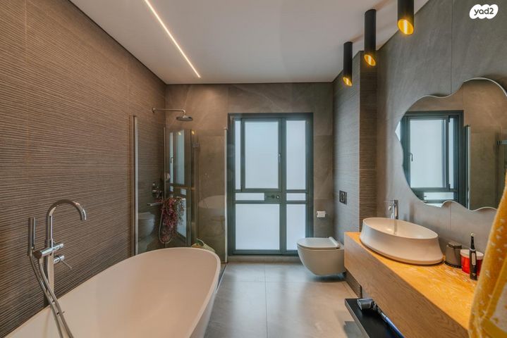 גג/ פנטהאוז, רמות רמז, חיפה