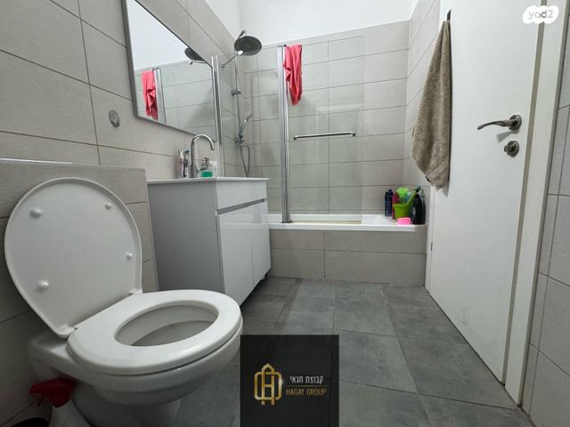 דירת גן, יצחק אבינו 1, אחיסמך, לוד