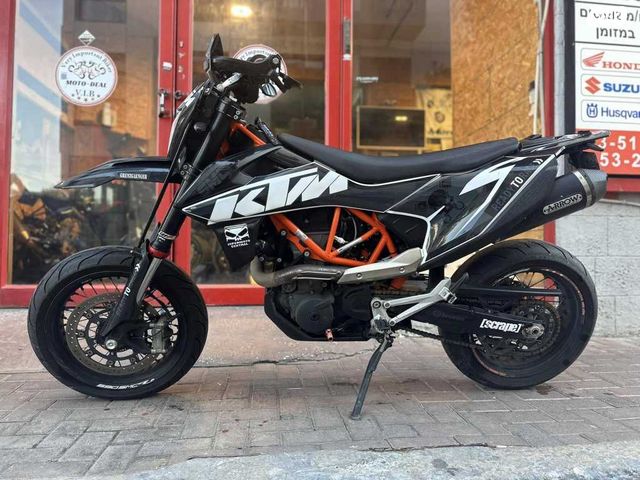 KTM SuperMoto SMC 690