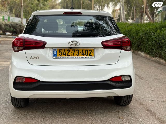 יונדאי i20