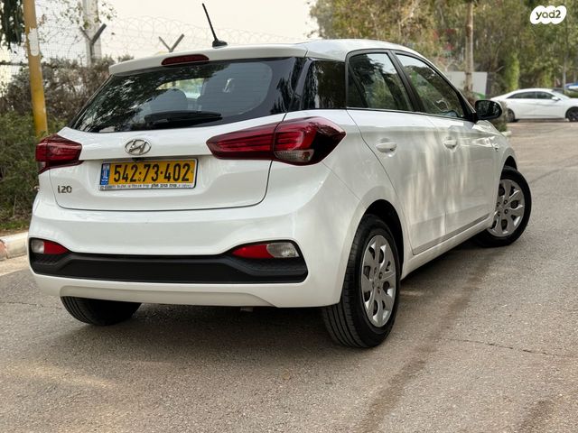 יונדאי i20