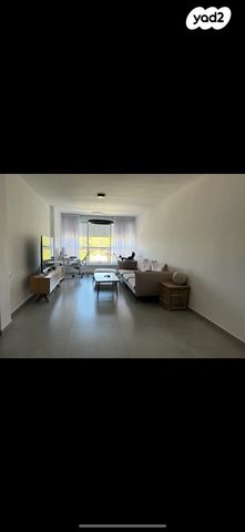 נגבה 32
