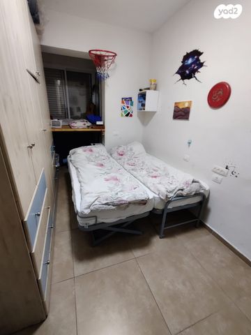 דירה, עמרם גאון, ירושלים