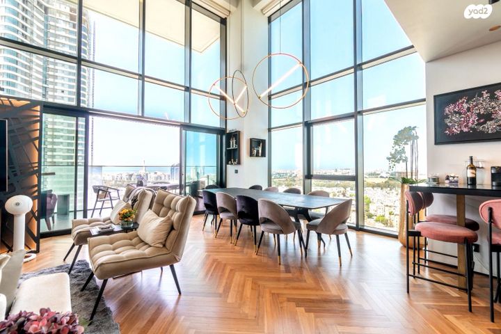 דופלקס, תל אביב יפו