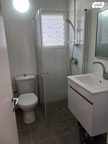 דירה, השר שפירא, בת ים