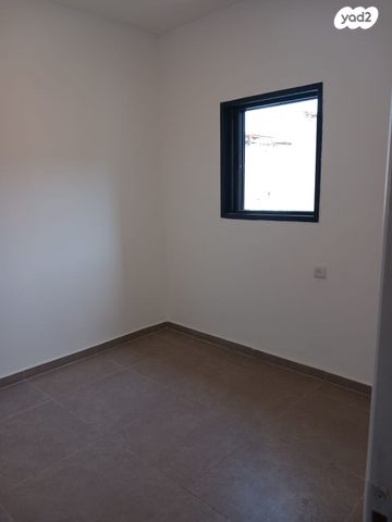 דירה, השר שפירא, בת ים