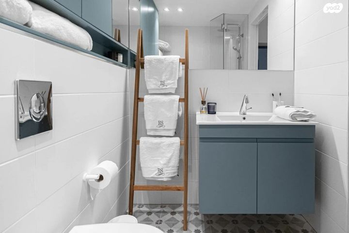 דירה, גרציאני יצחק 4, גני שרונה, קרית הממשלה, תל אביב יפו