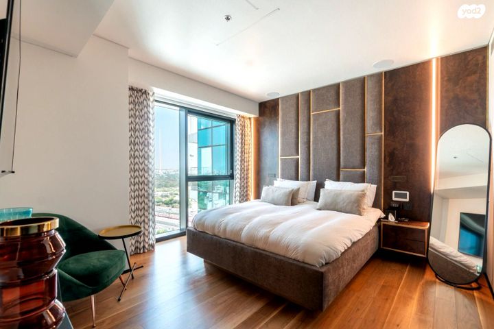 דופלקס, תל אביב יפו