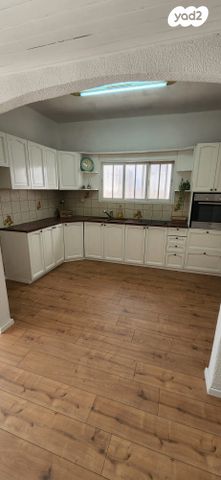 בית פרטי/ קוטג', יציאת אירופה 43, נווה עמל, הרצליה