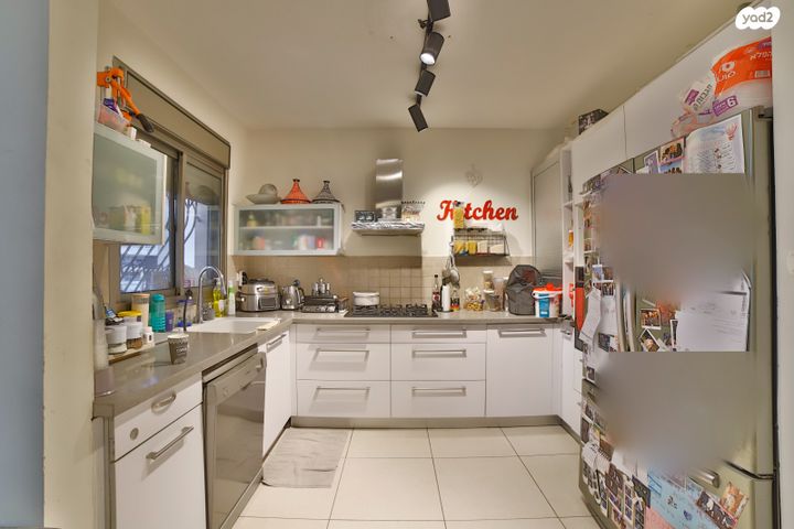 דירה, דבורה ברטונוב 3, קרית אילון, חולון