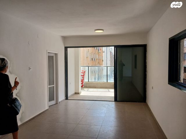 דירה, השר שפירא, בת ים