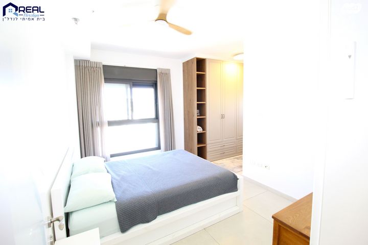 דירה, הרצליה