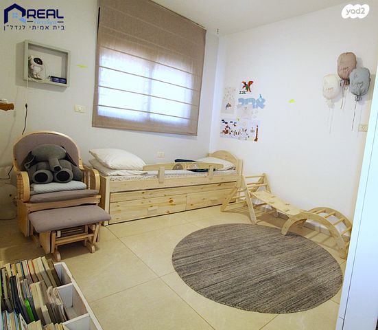 דירה, הרצליה