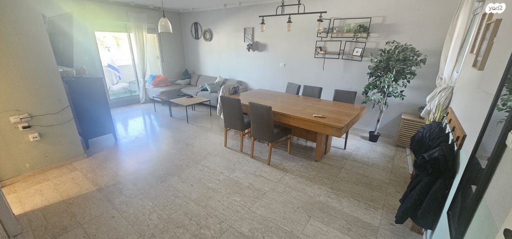 דופלקס, ברוך דובדבני, בית וגן, ירושלים