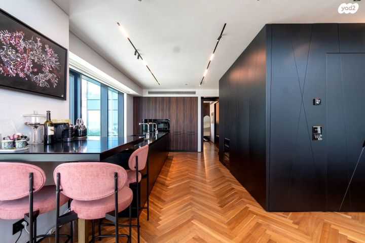 דופלקס, תל אביב יפו