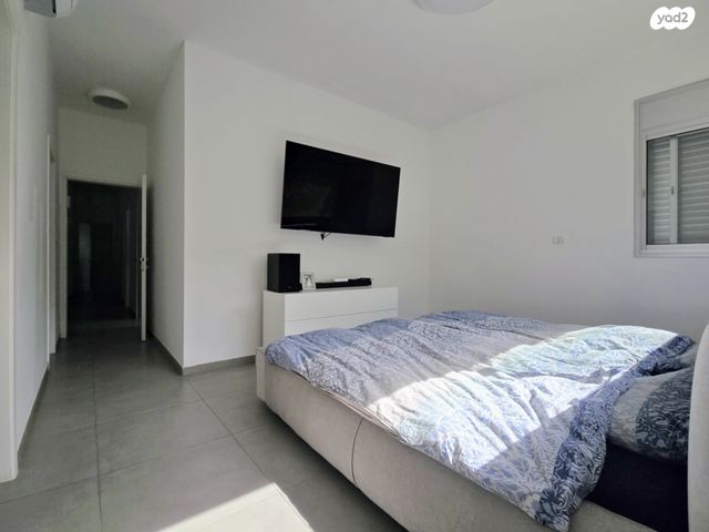 דו משפחתי, אריות הגולן, רמת אמיר, קדימה צורן