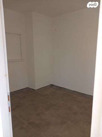 דירה, השר שפירא, בת ים