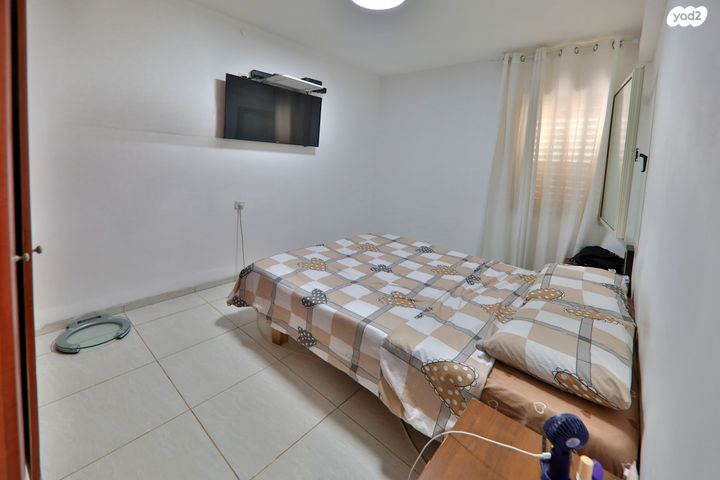 דירת גן, הראשונים, קרית ים