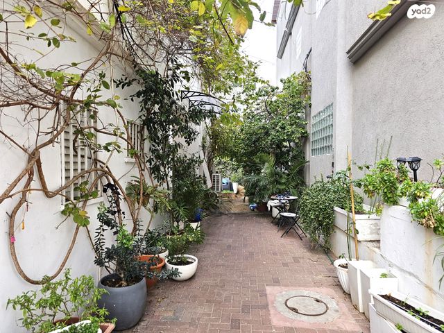 בית פרטי/ קוטג', אסא קדמוני, נווה ברבור, כפר שלם מערב, תל אביב יפו