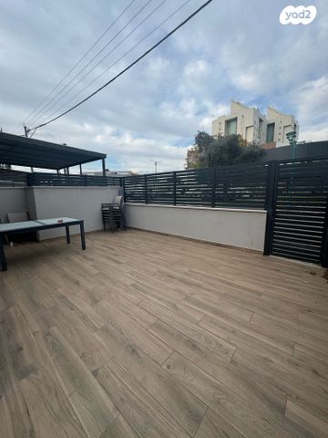 דירת גן, אליעזר קפלן 1, נווה זית, לוד