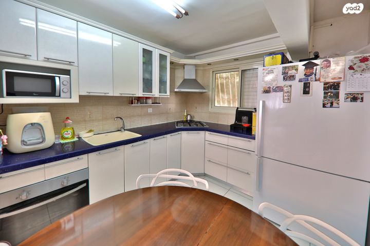 דירת גן, הראשונים, קרית ים