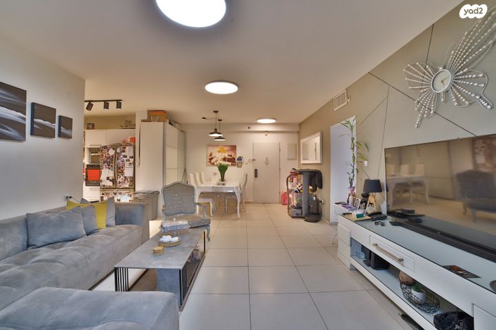 דירה, דבורה ברטונוב 3, קרית אילון, חולון