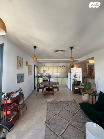 דירה, שדרות ירושלים 19, צפון יפו, המושבה האמריקאית-גרמנית, תל אביב יפו