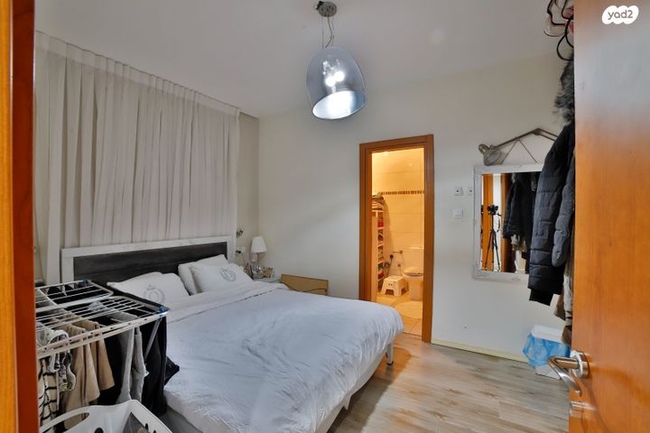 דירה, דבורה ברטונוב 3, קרית אילון, חולון