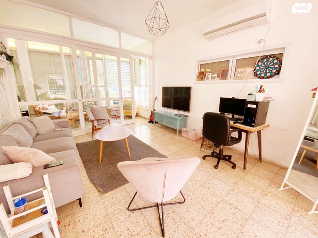 דירת גן, פרוג, שכונת חשמונאים, מרכז העיר א, רמת גן