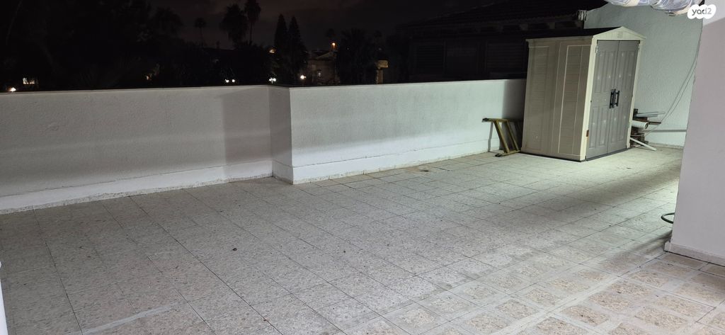 גג/ פנטהאוז, בית דגן