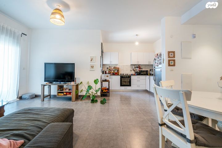 דירה, אדני פז, עין הים, חדרה