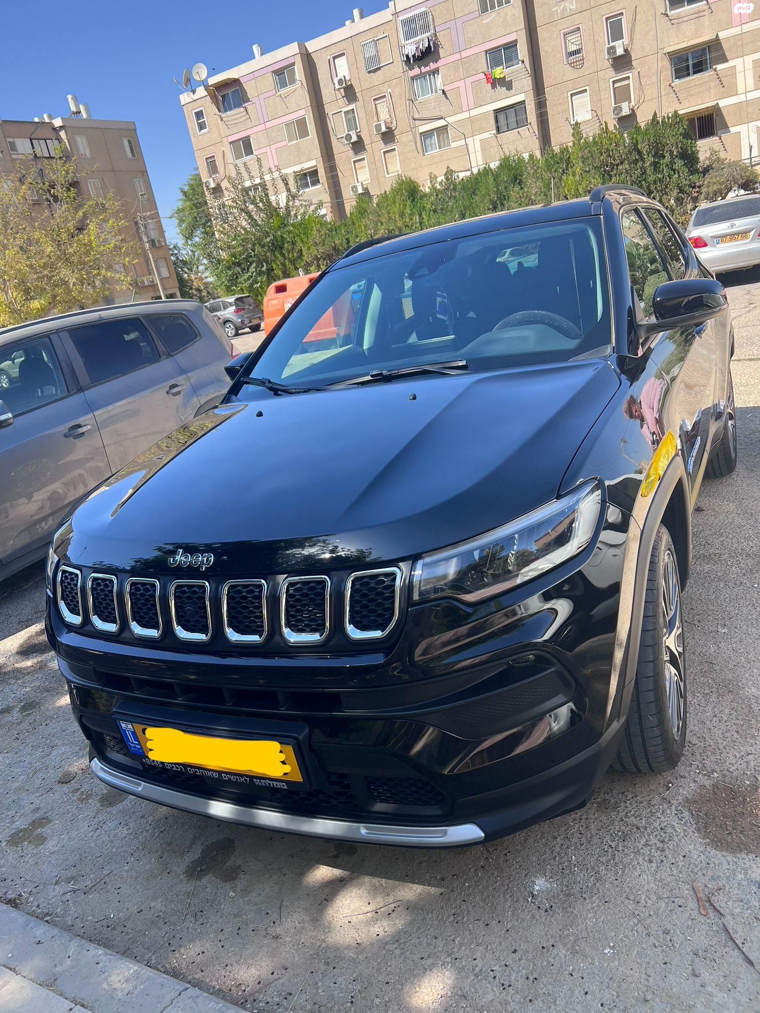 מודעת רכב ג'יפ קומפאס