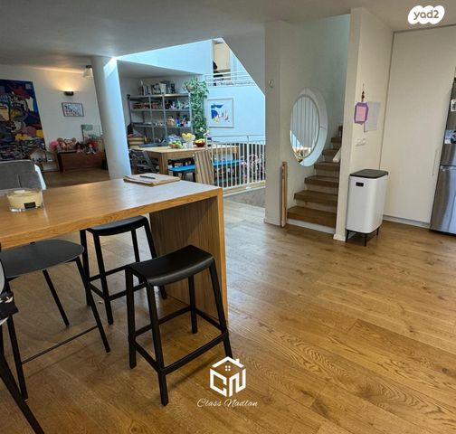 דו משפחתי, רמת חן, רמת גן